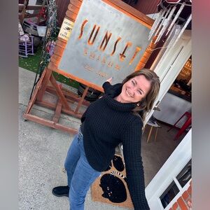 Meet your Posher, Sharon